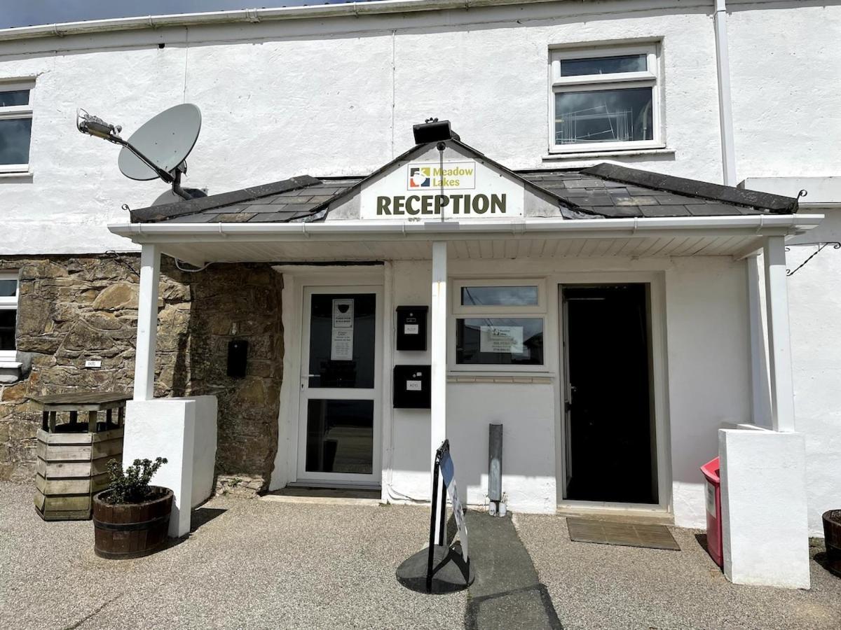 Luxury Caravan Cornwall Sleeps 4 Countryside View St Austell Zewnętrze zdjęcie