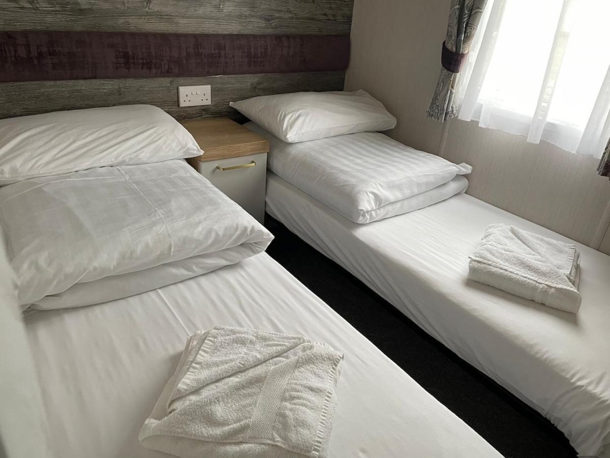 Luxury Caravan Cornwall Sleeps 4 Countryside View St Austell Zewnętrze zdjęcie